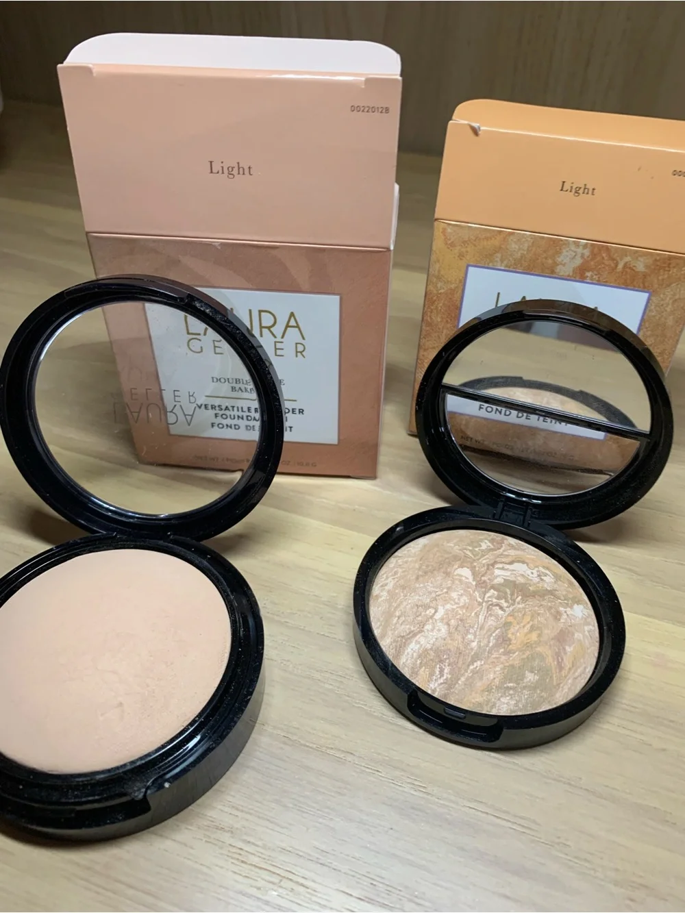 Laura Geller Light Powder & Color-Correcting Baked Foundation Duo - Beige/Peach